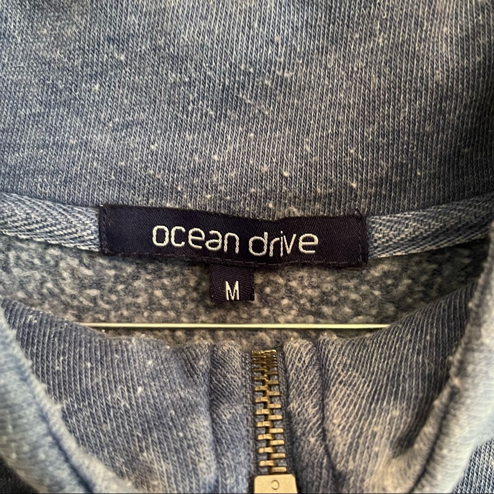 zip neck pullover - Picture 2 of 2